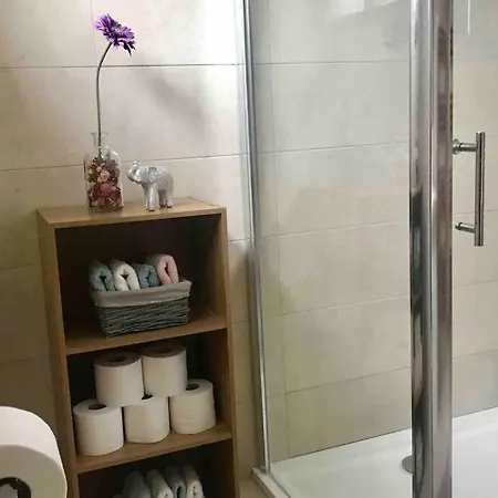 Spacious House Near City And University. بيت للعطل